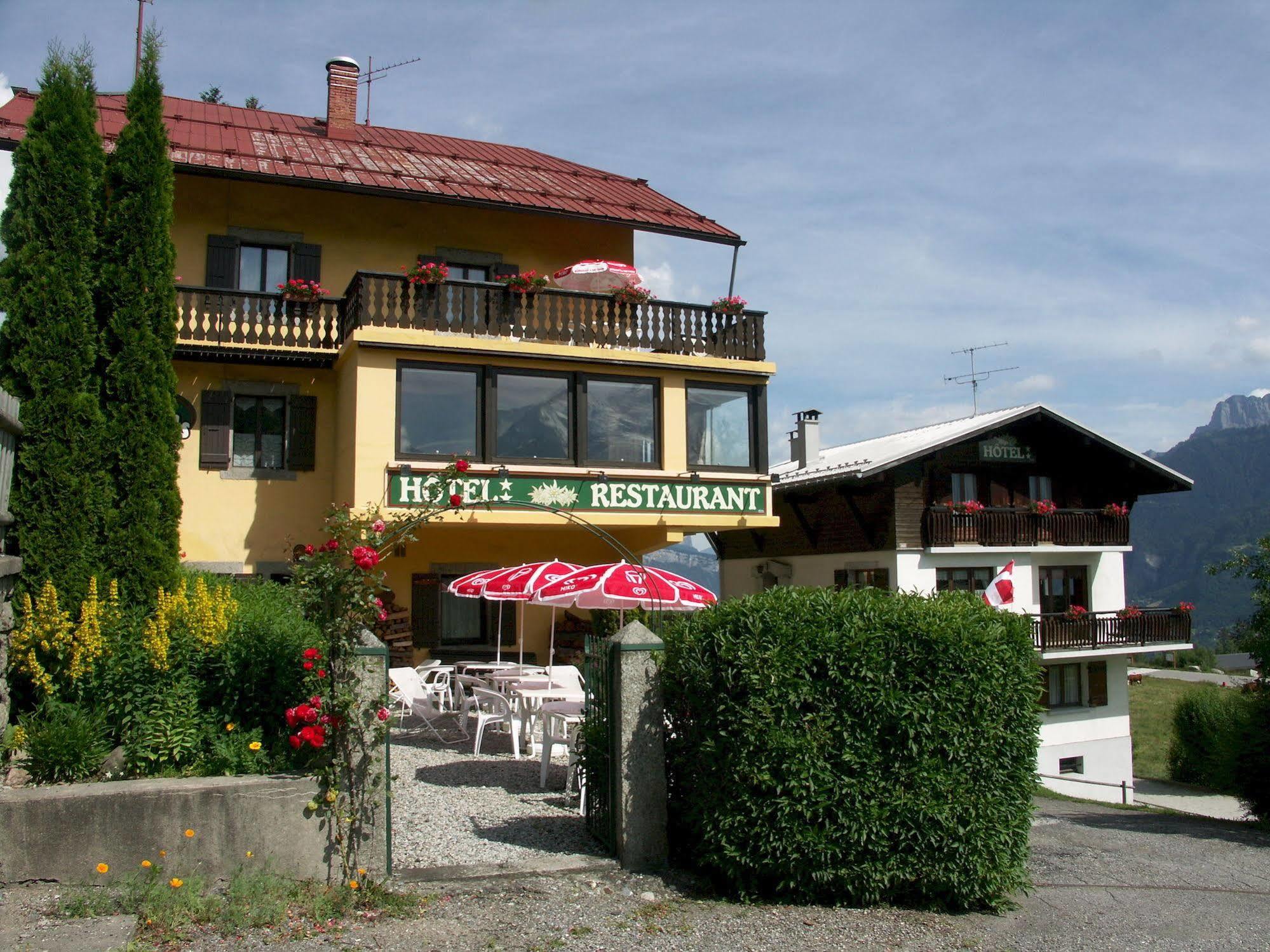 Hotel Les Granits Combloux Exterior photo