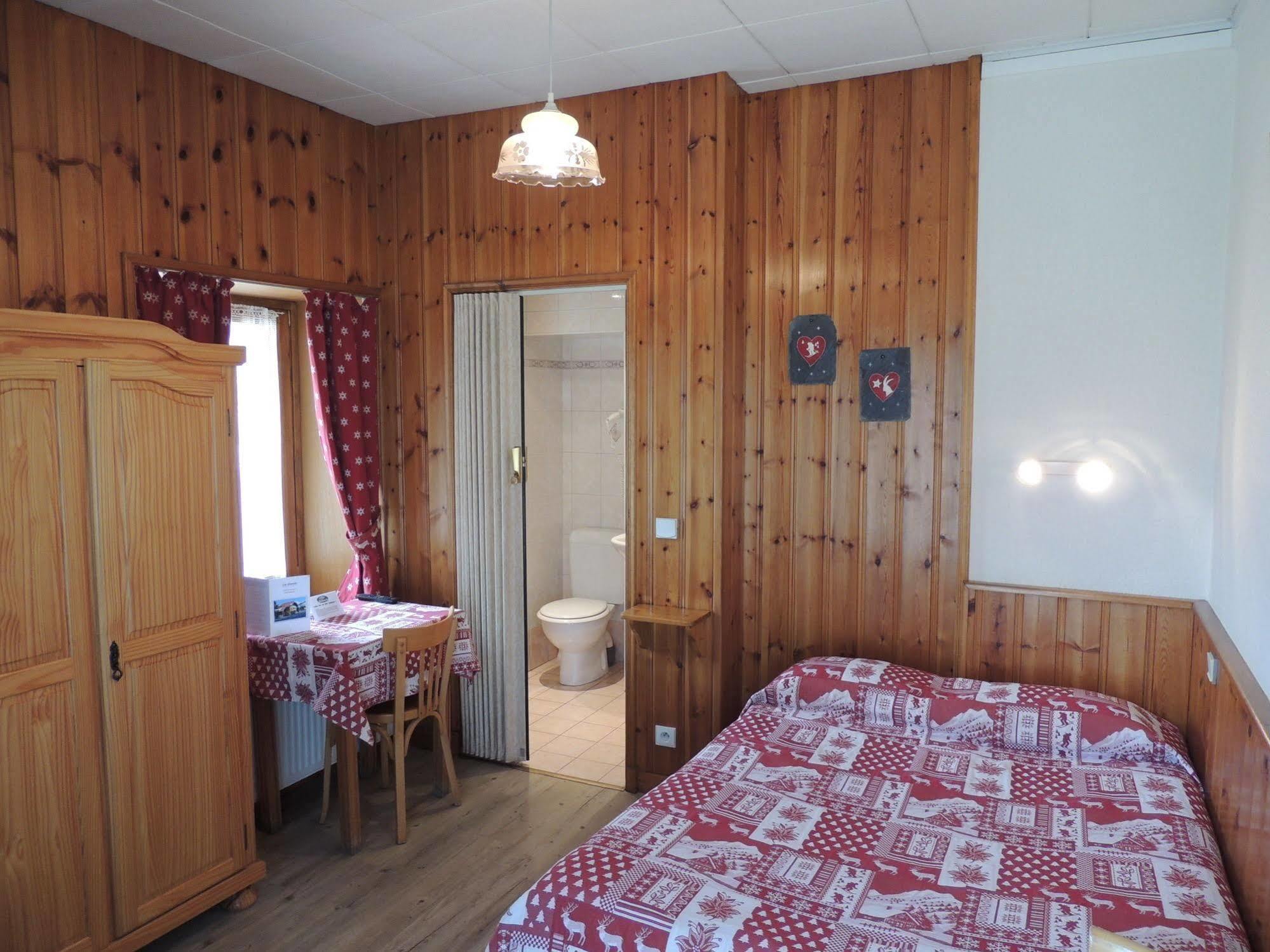 Hotel Les Granits Combloux Exterior photo