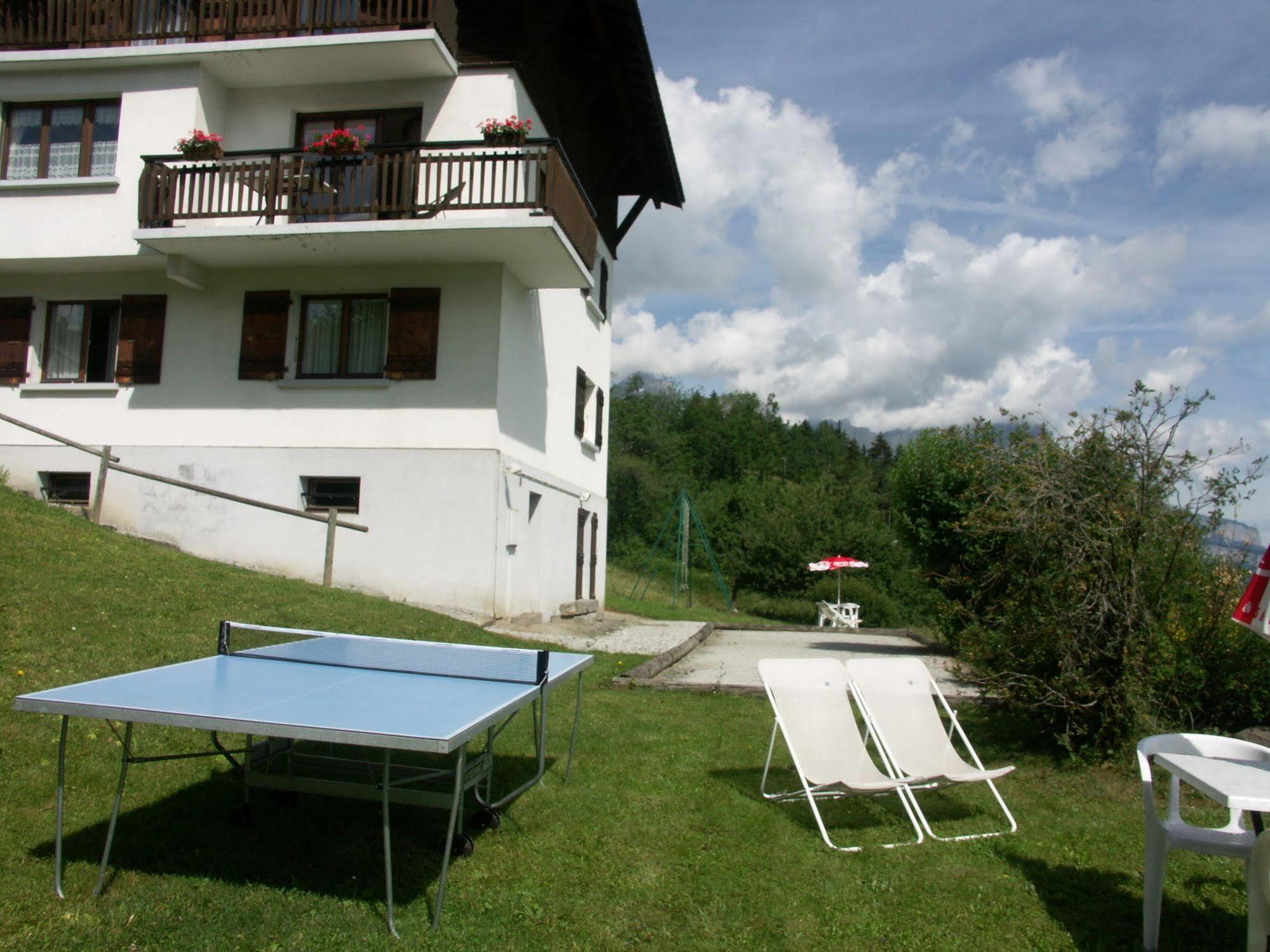 Hotel Les Granits Combloux Exterior photo